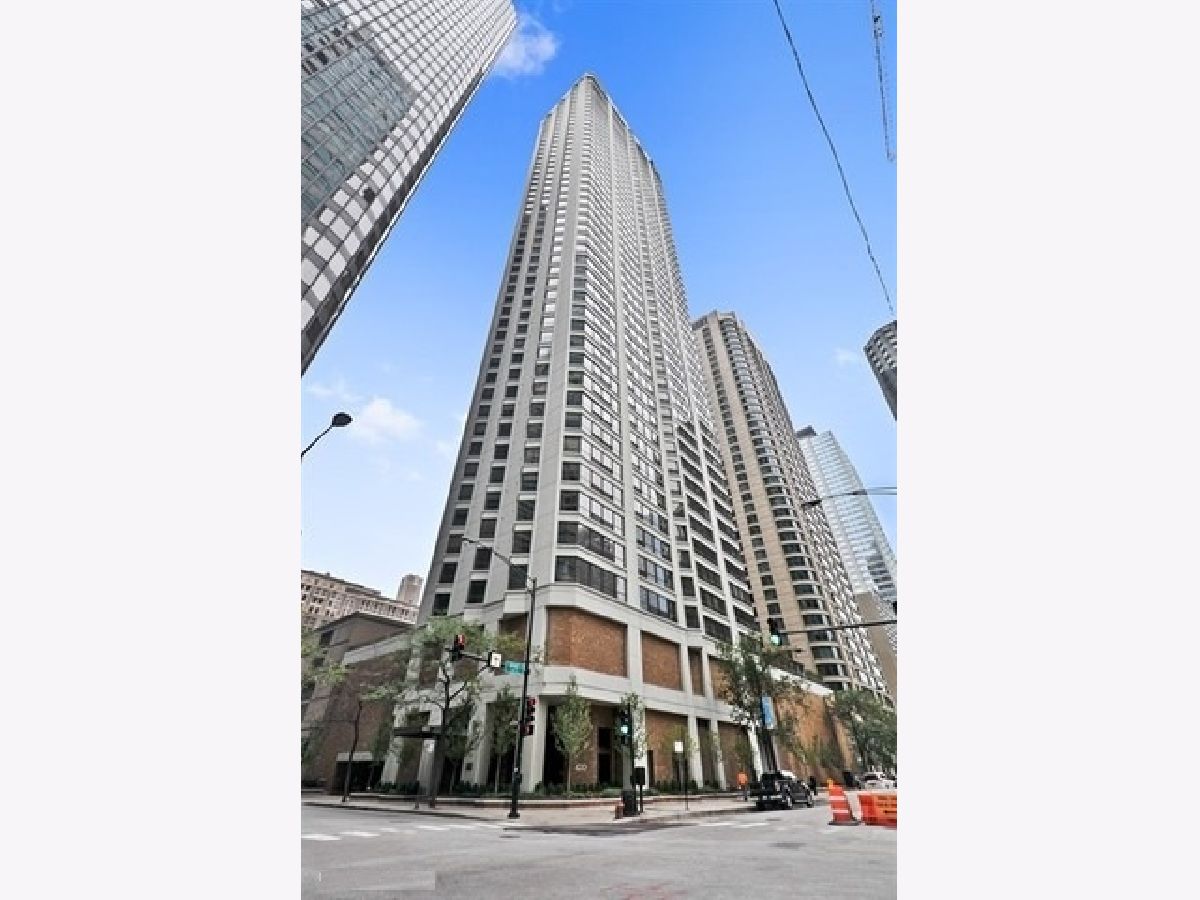  For Sale Chicago Illinois, 400 Ohio Street