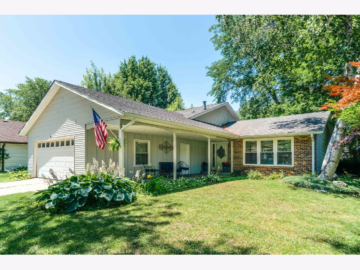 For Sale Vernon Hills Illinois, 6 Deerpath Drive