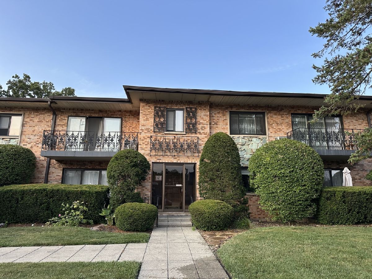  For Sale Park Ridge Illinois, 1033 Busse Highway