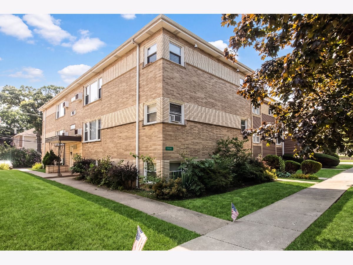  Rented North Riverside Illinois, 2245 Des Plaines