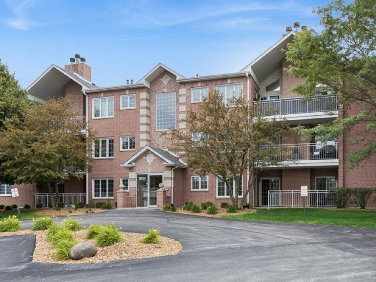  For Sale Orland Park Illinois, 11525 Settlers Pond Way