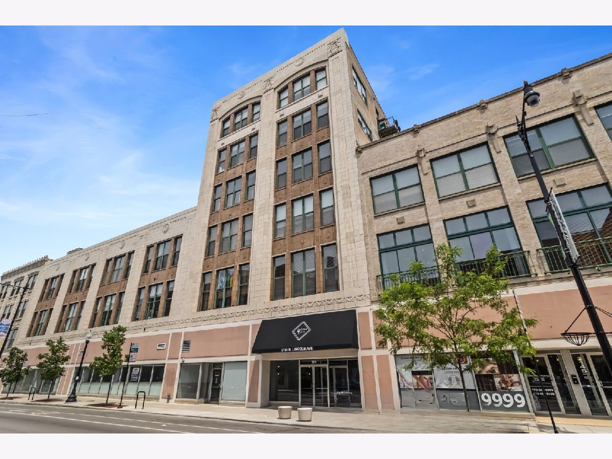 Condominiums For Sale Lincoln Lofts Chicago Illinois, 3151 Lincoln Avenue