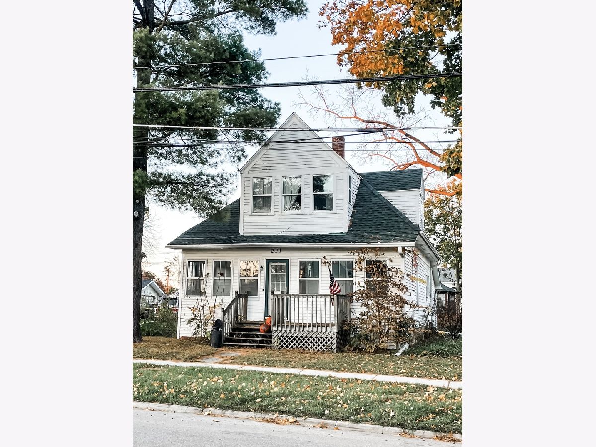  Sold Genoa Illinois, 221 Main