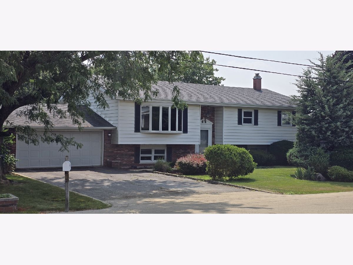  For Sale Lemont Illinois, 12135 Hillcrest Drive