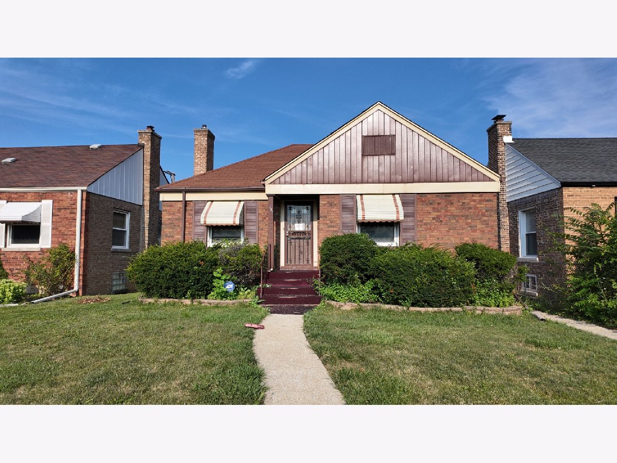  For Sale Chicago Illinois, 9737 Emerald Avenue