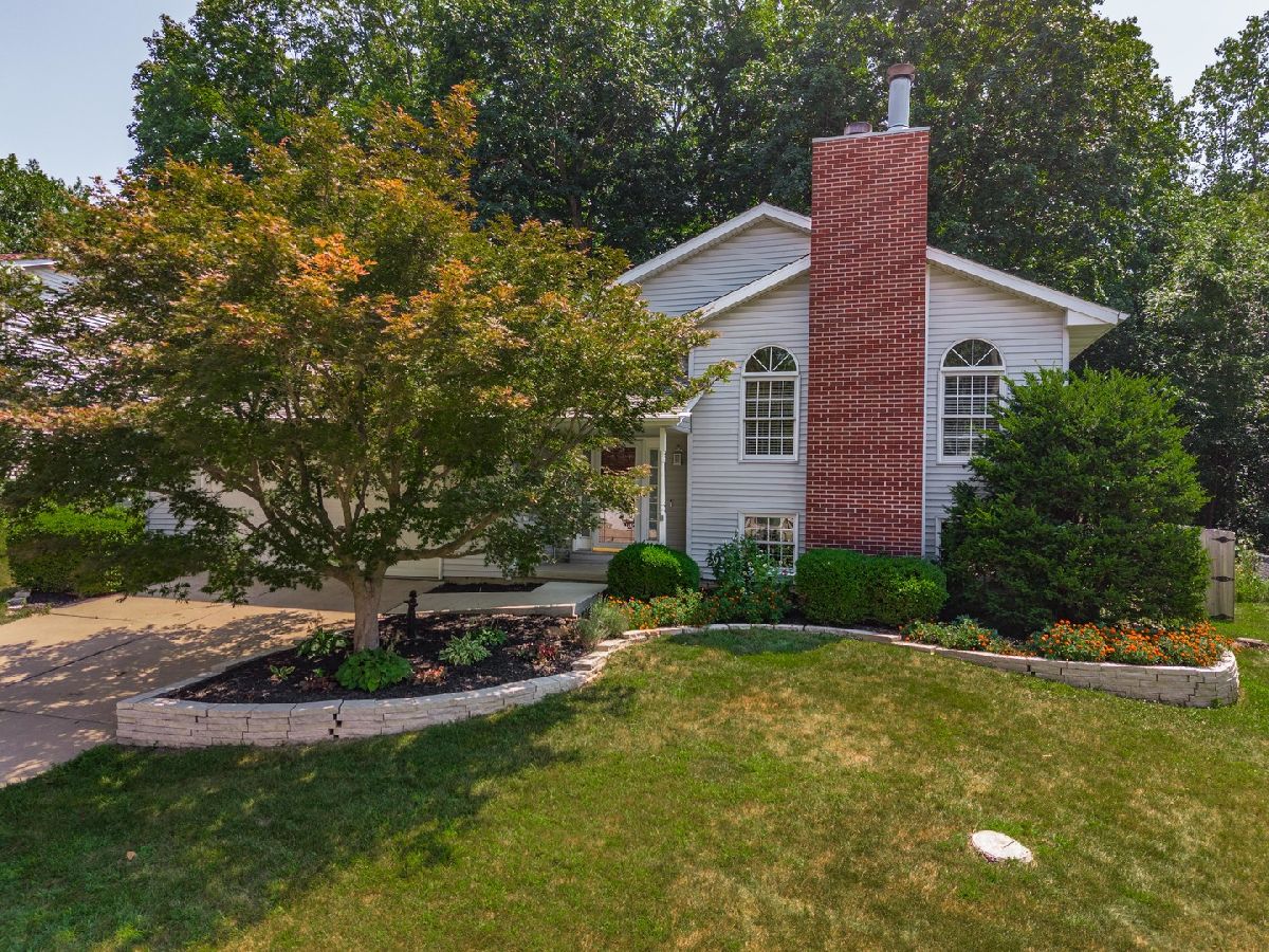  For Sale Bloomington Illinois, 2516 Timber View Drive