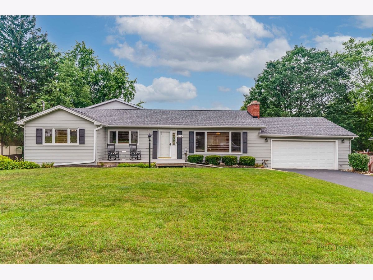  For Sale Fox River Grove Illinois, 214 Millard Avenue