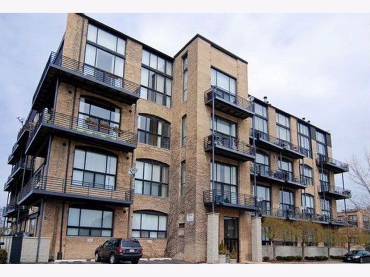  For Sale Chicago Illinois, 2614 Clybourn Avenue