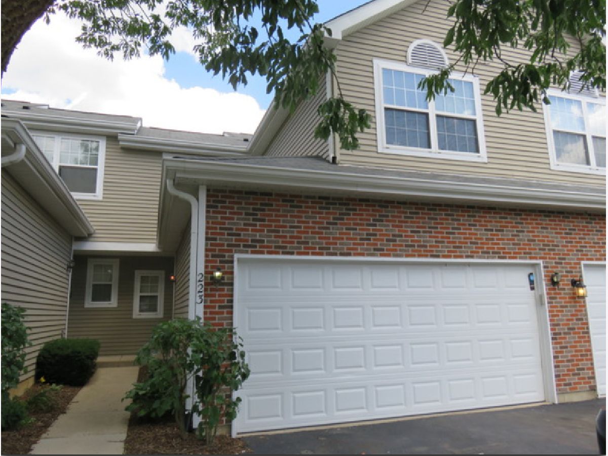  Rented Algonquin Illinois, 223 Grandview