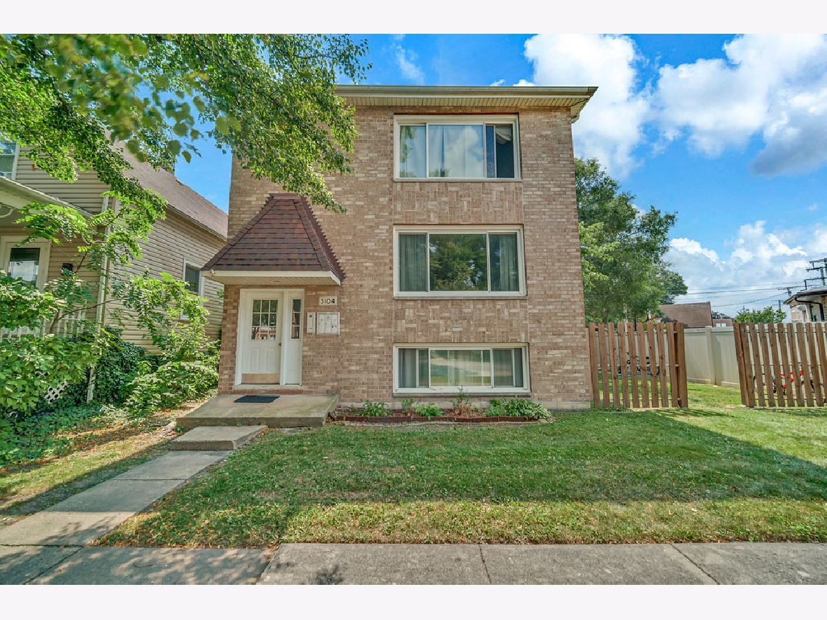  For Sale Brookfield Illinois, 3104 Grand Boulevard