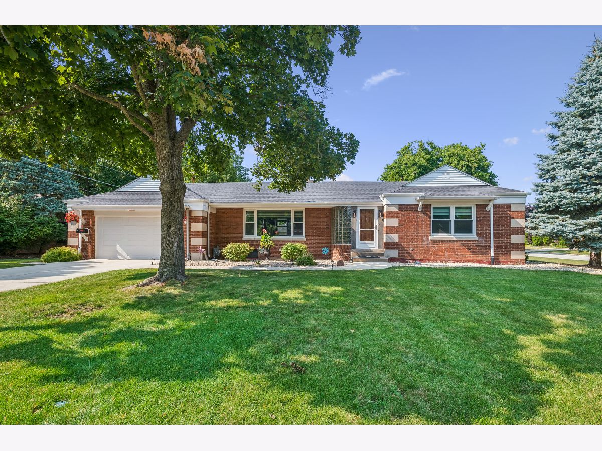 For Sale La Grange Park Illinois, 1432 Robinhood Lane