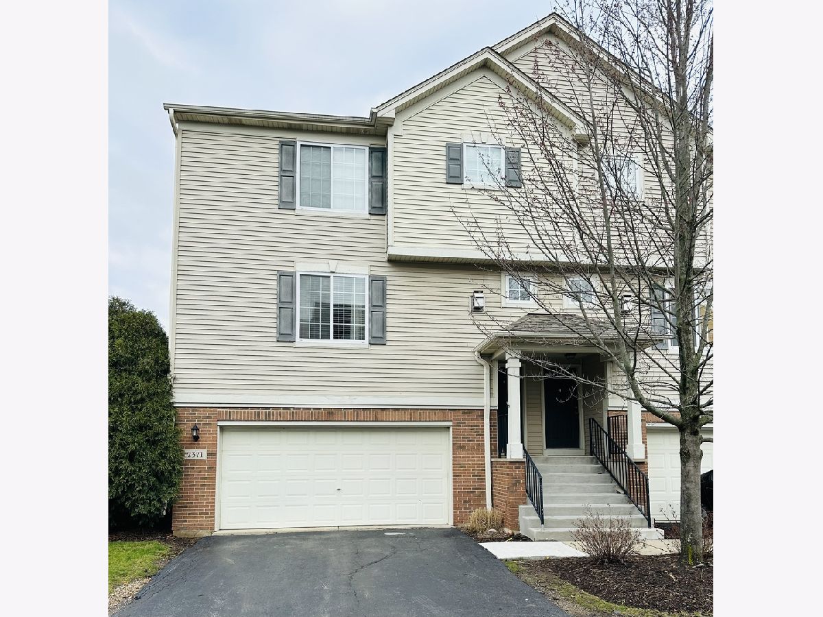  Rented Aurora Illinois, 2371 Lundquist