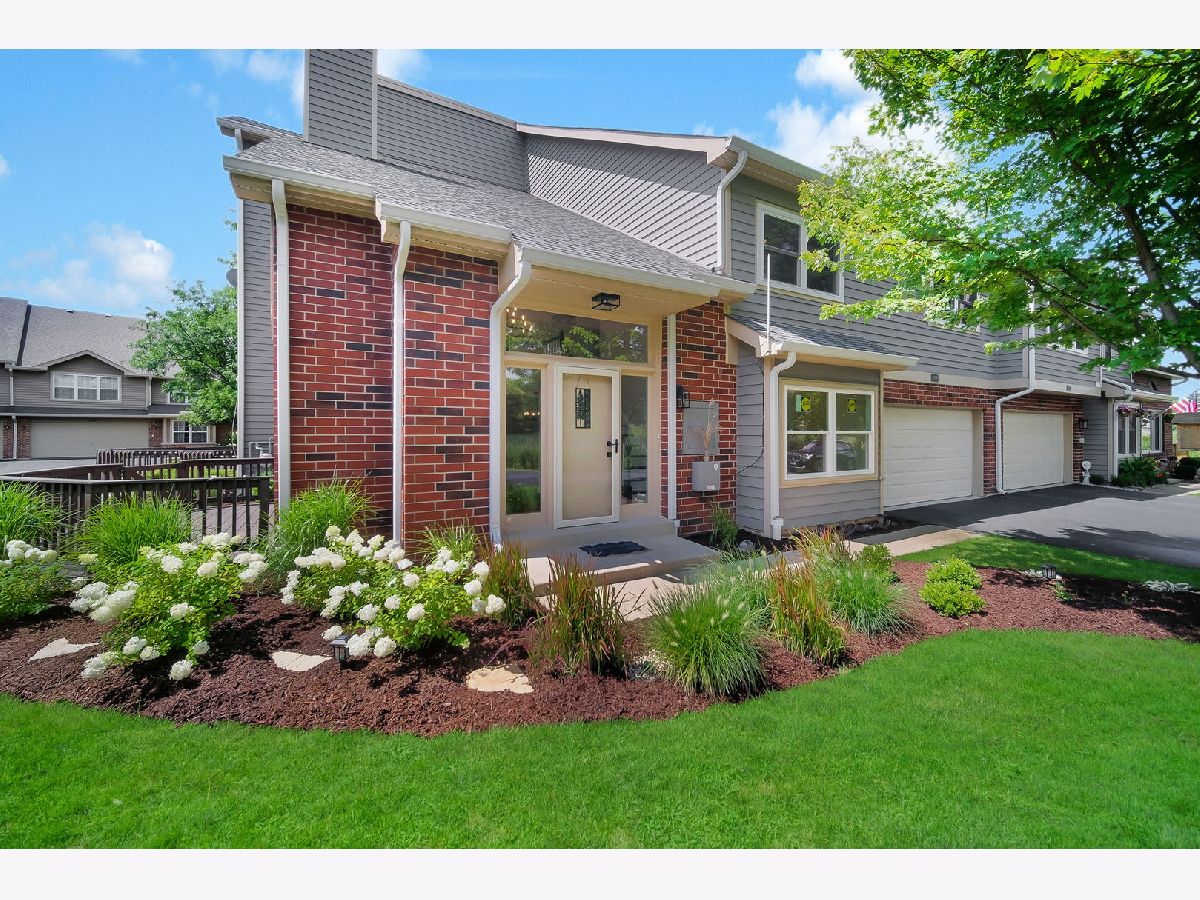  For Sale Darien Illinois, 8008 Barrymore Drive