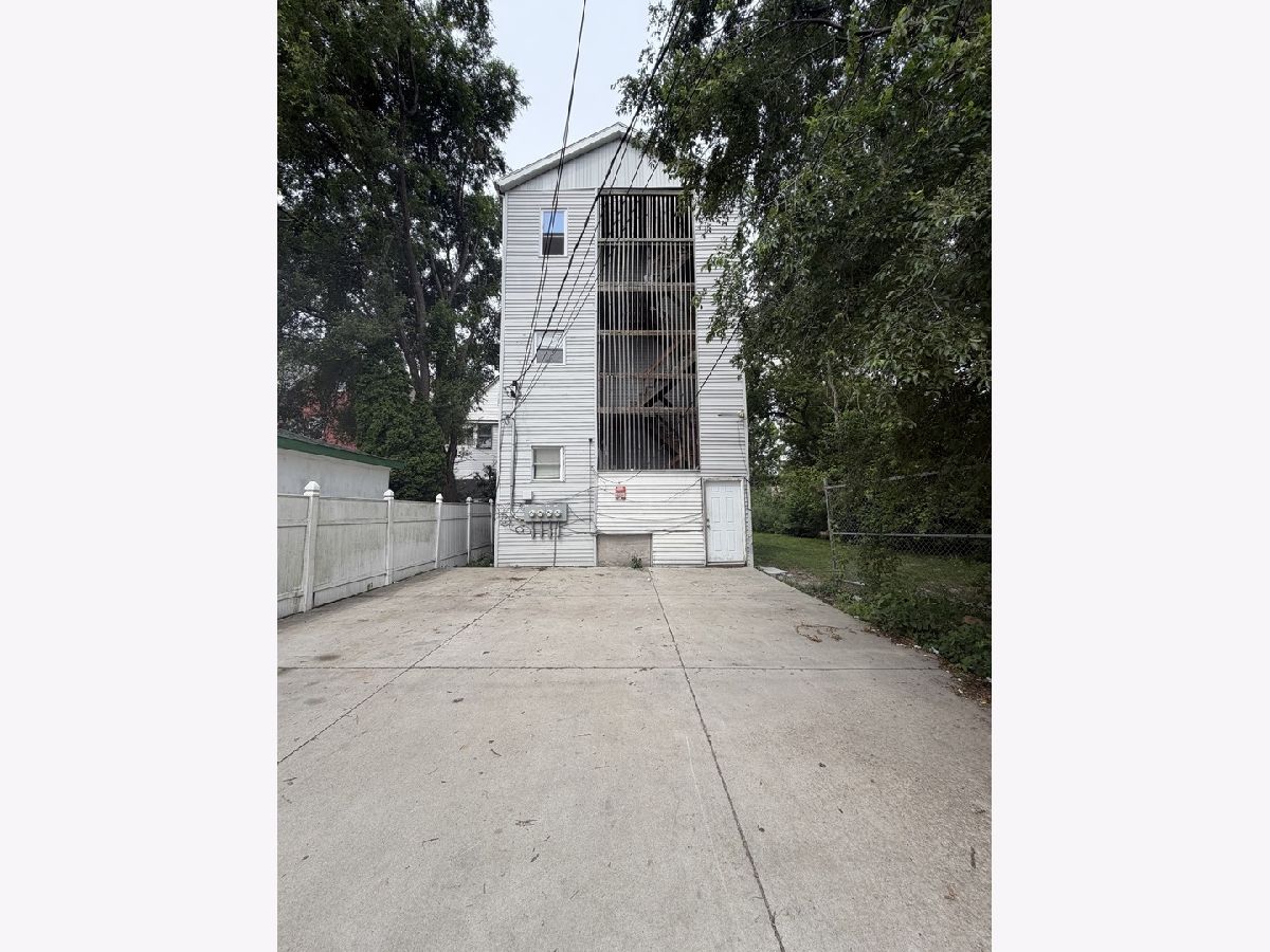  For Rent Chicago Illinois, 8835 Commercial