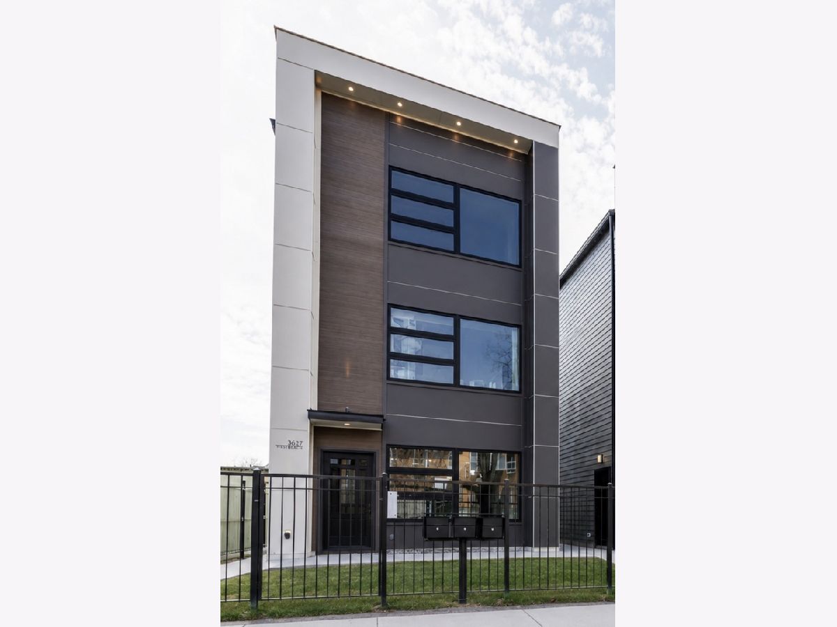 For Sale Chicago Illinois, 5637 Prairie Avenue