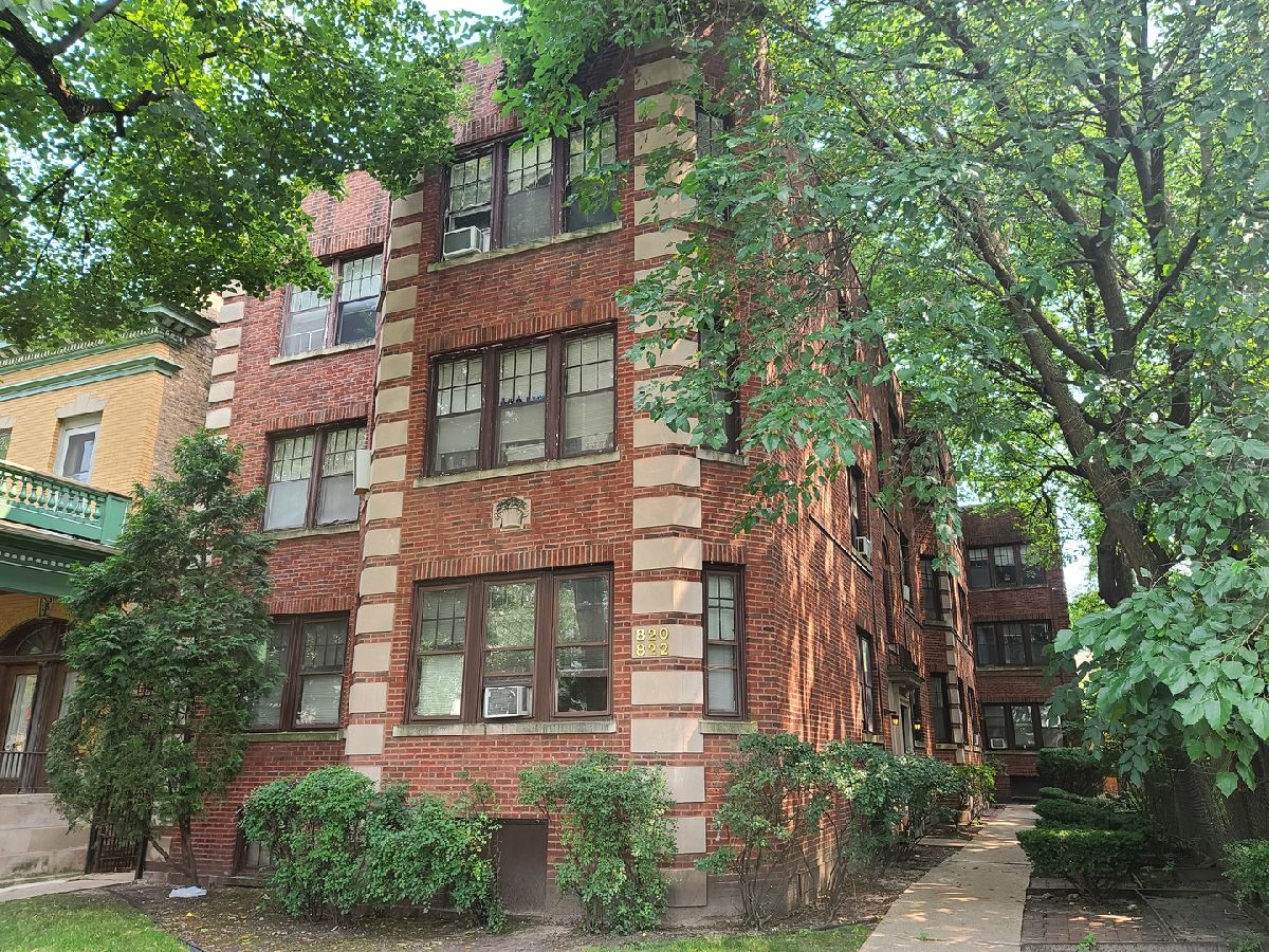  For Rent Evanston Illinois, 820 Reba