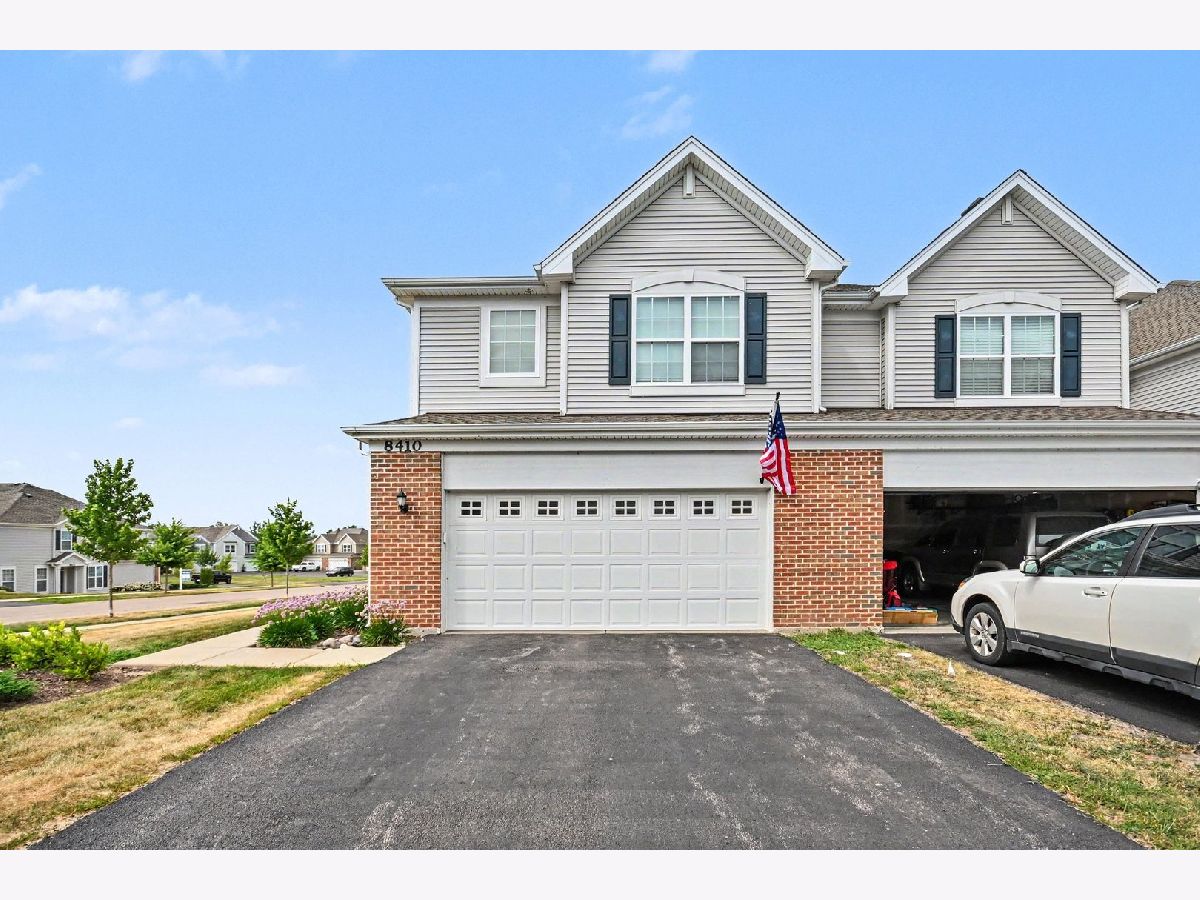  For Sale Wonder Lake Illinois, 8410 Stillwater Road