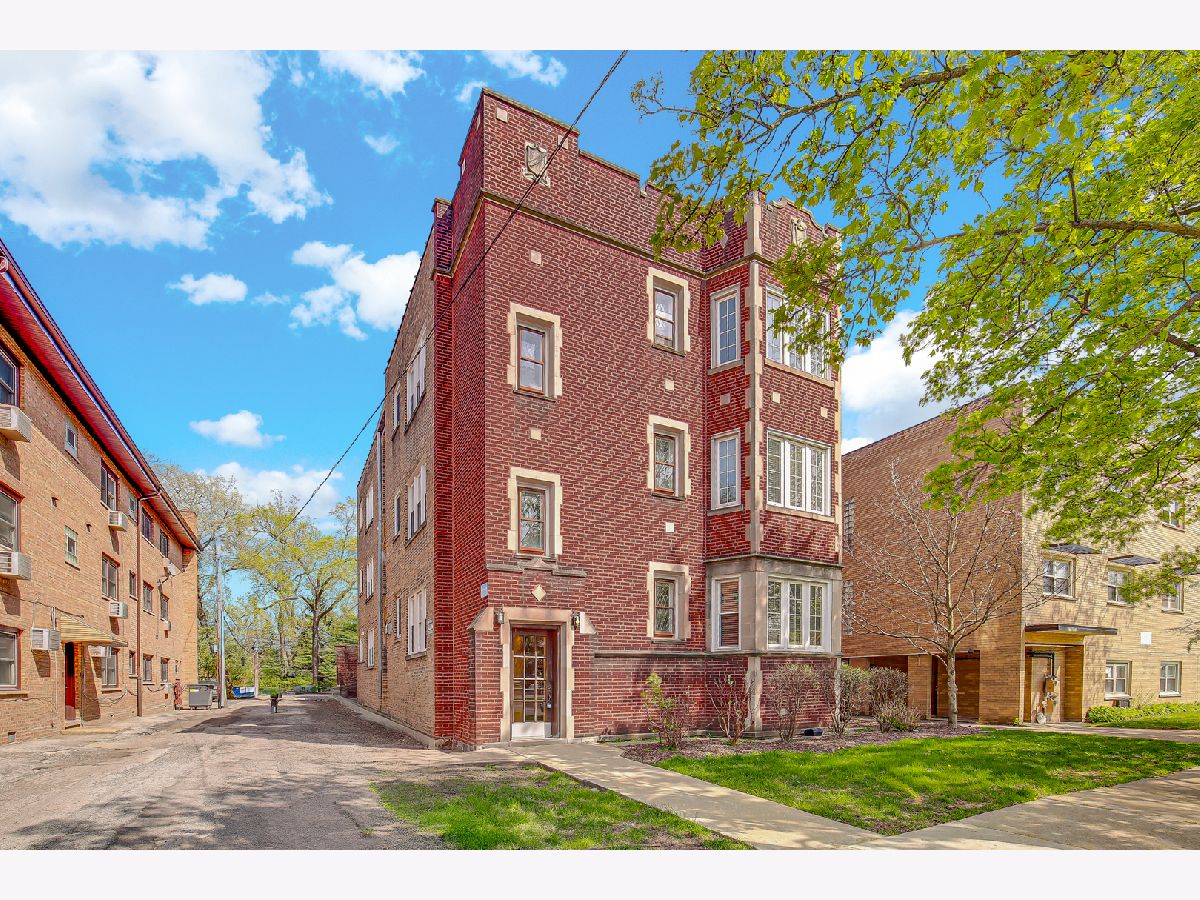  For Sale Chicago Illinois, 10433 Hale Avenue