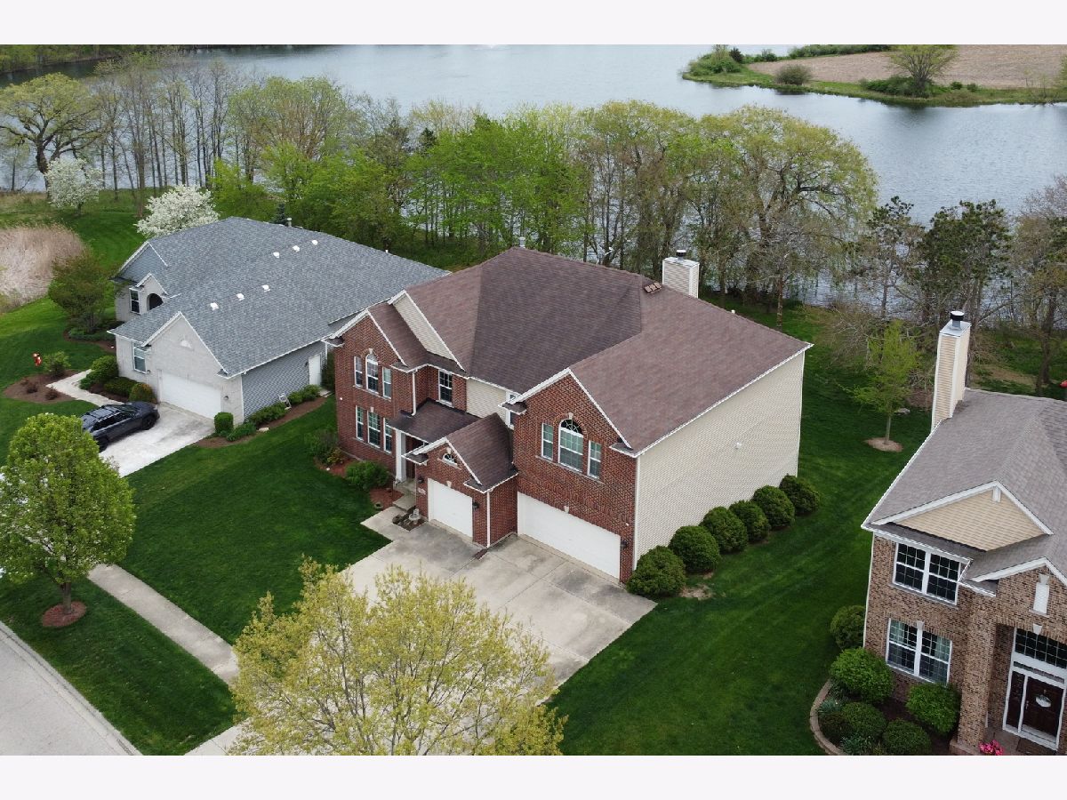  For Sale Antioch Illinois, 1015 Timber Lake Drive