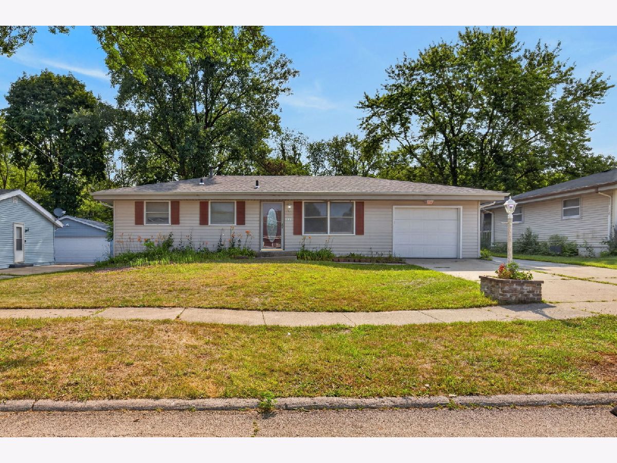  Sold Rockford Illinois, 523 Chisholm
