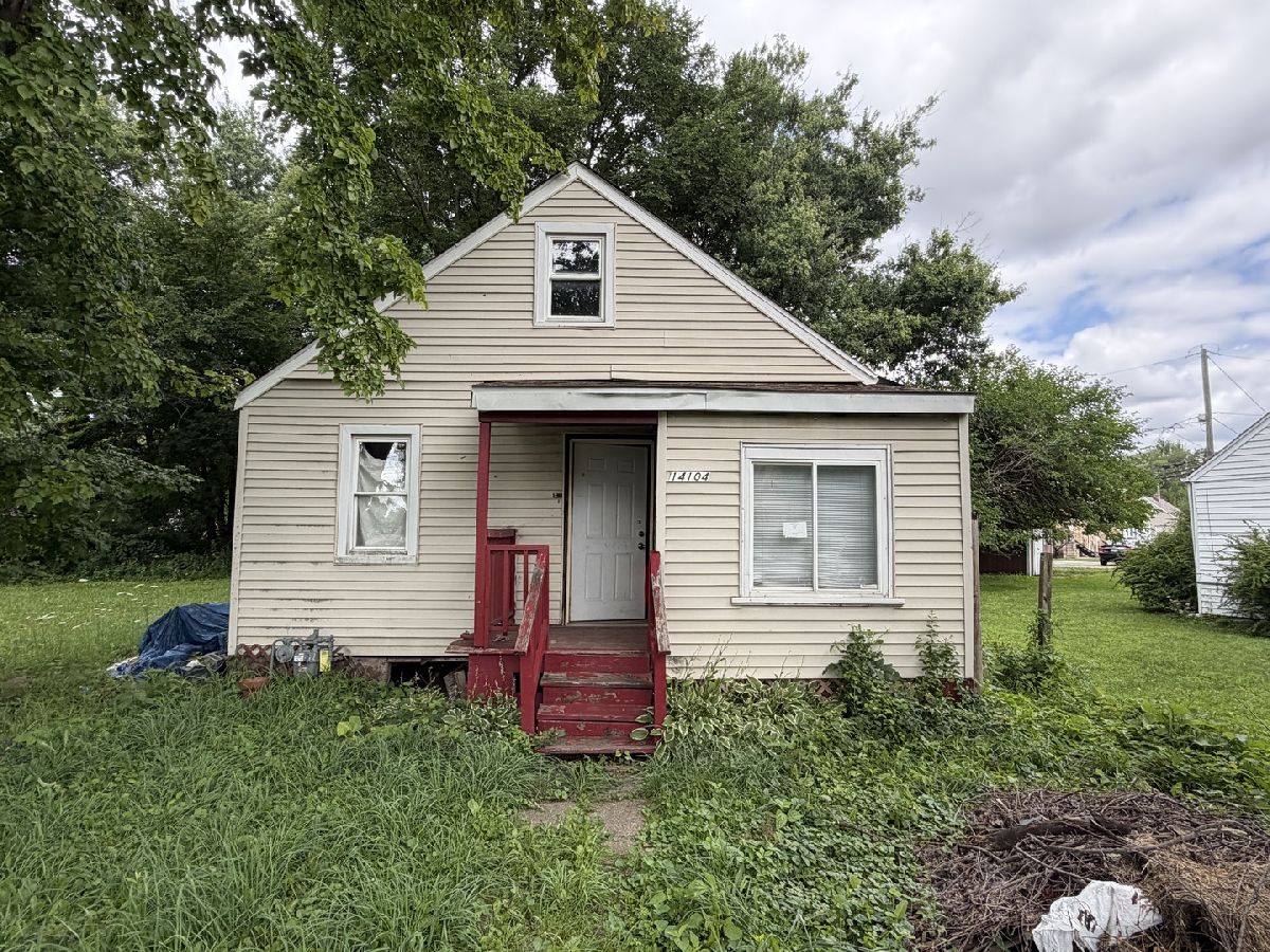  For Sale Robbins Illinois, 14104 Claire Boulevard
