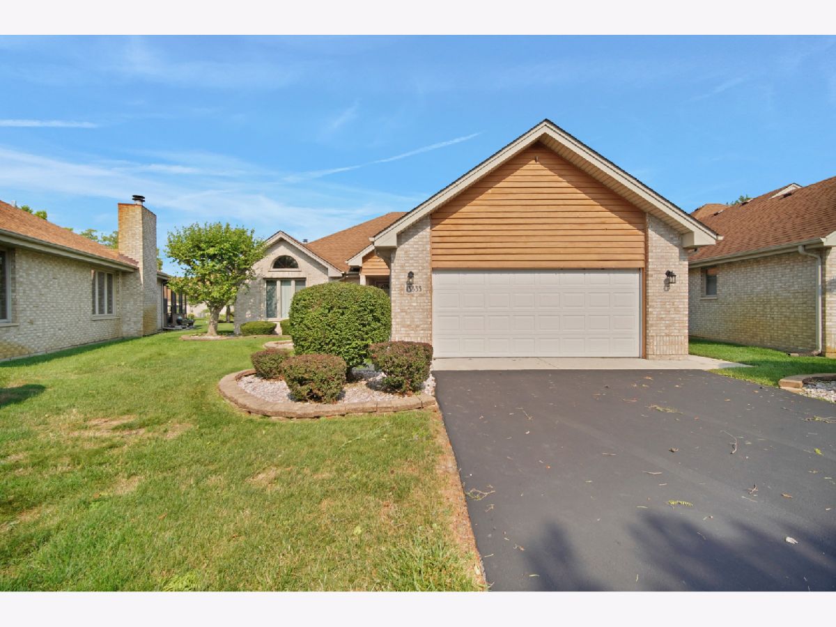 Condos & Townhomes & Homes Sold The Pines Tinley Park Illinois, 18335 Pine Wood