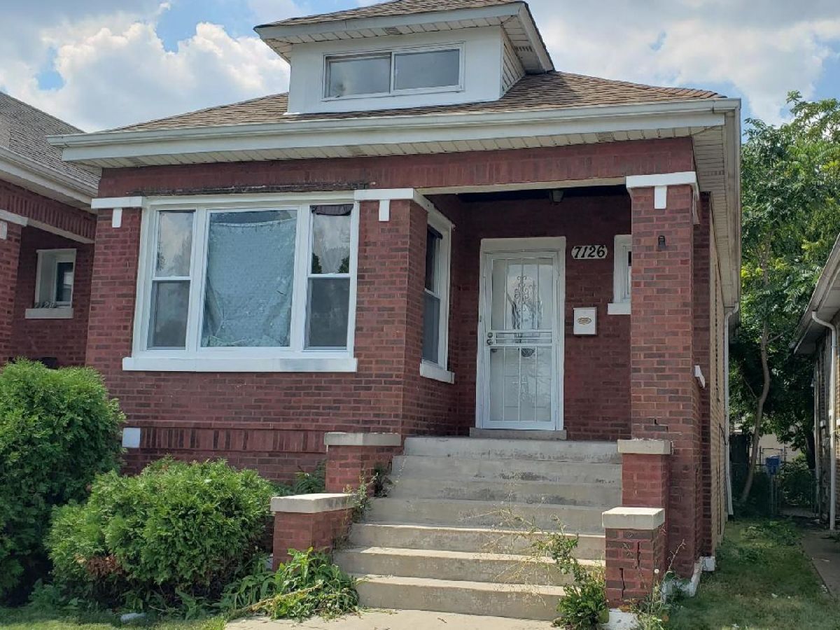  For Sale Chicago Illinois, 7126 Claremont Avenue