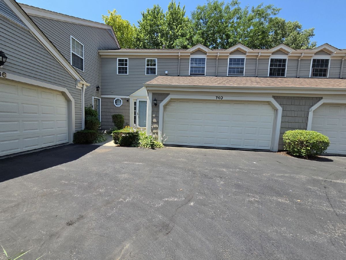  For Rent Marengo Illinois, 740 Village