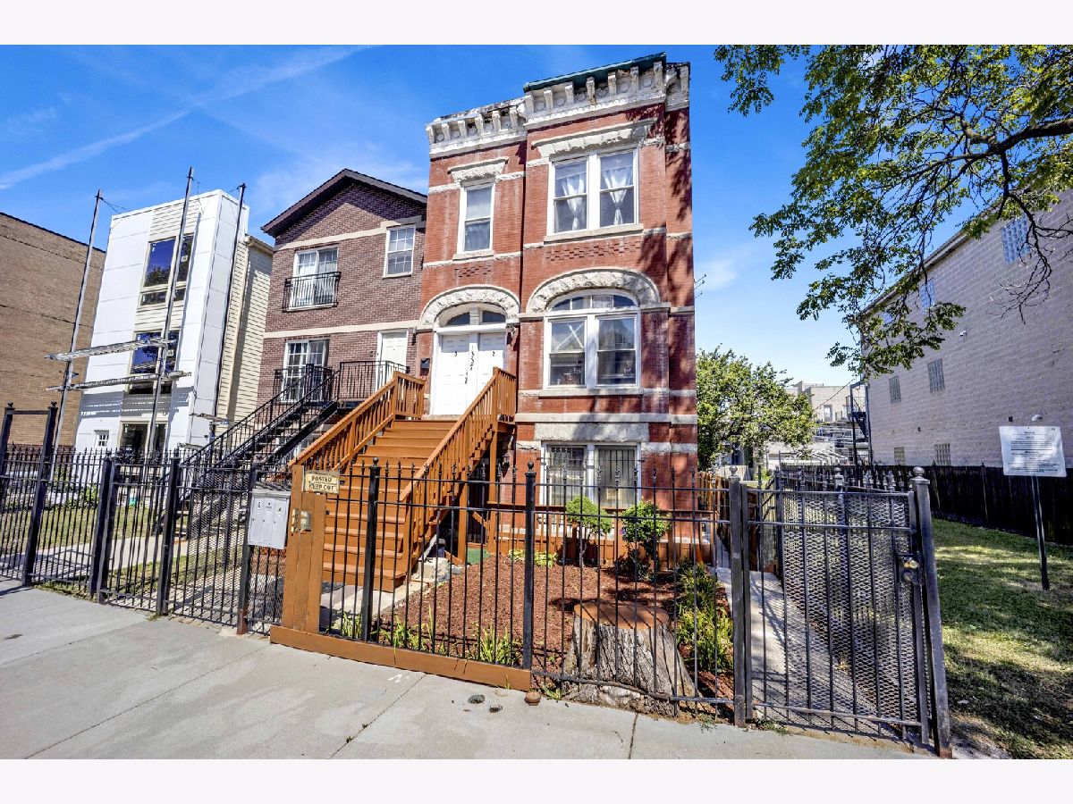  For Sale Chicago Illinois, 1337 Fairfield Avenue
