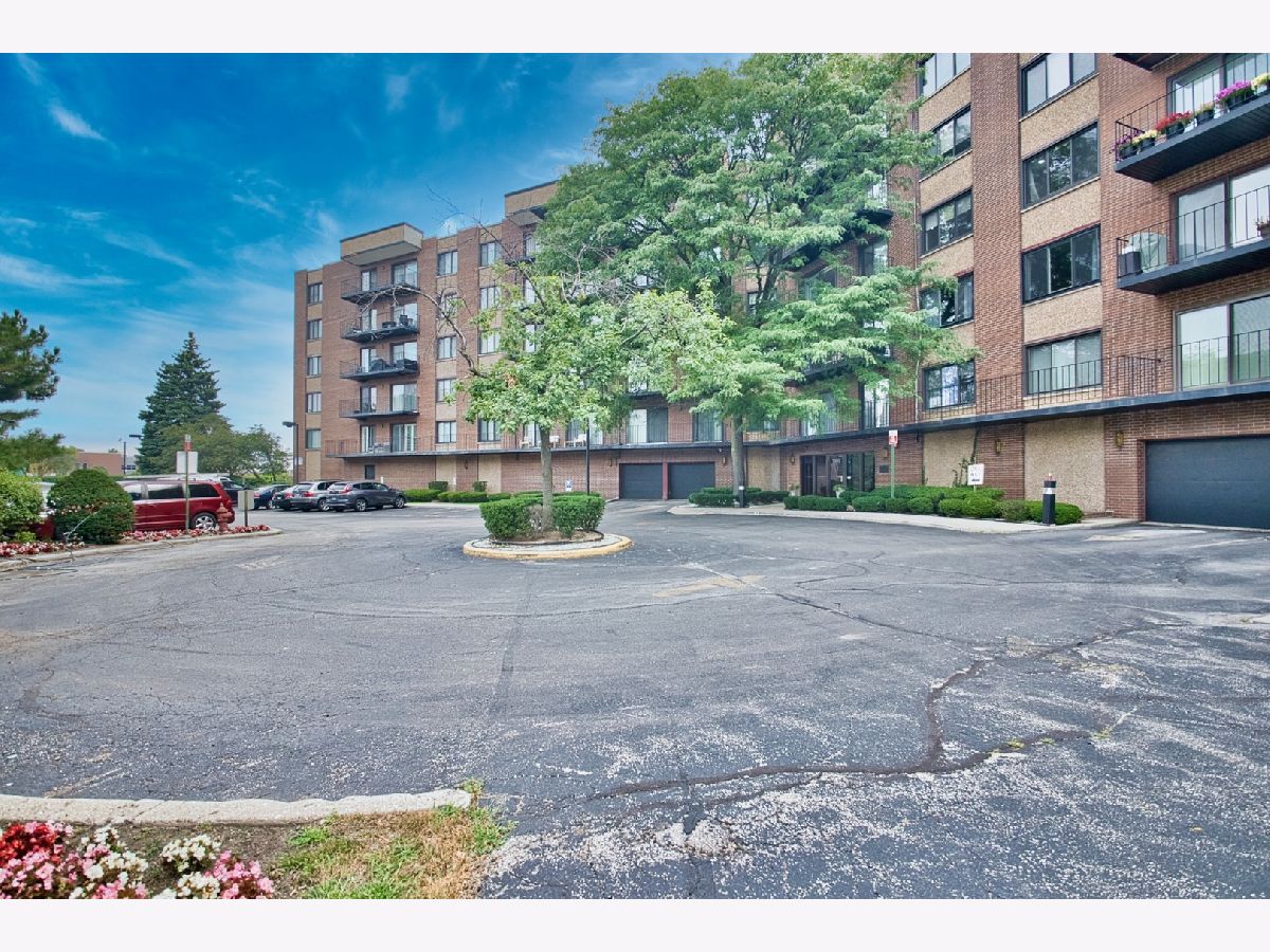  For Sale Skokie Illinois, 7601 Lincoln Avenue