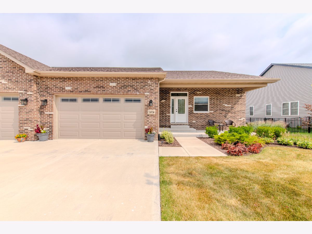  For Sale Channahon Illinois, 26524 Stephanie Drive