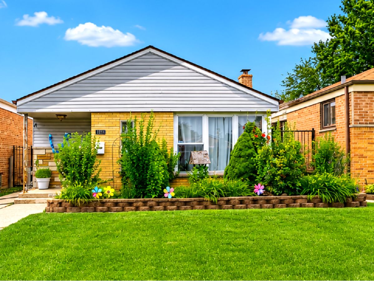 For Sale Chicago Illinois, 7832 Christiana Avenue