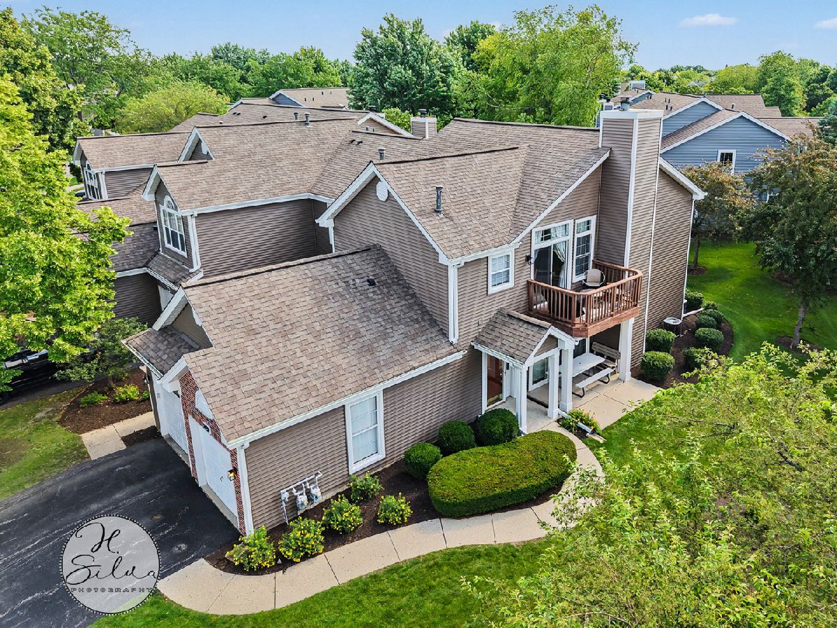 Homes & Townhomes For Sale Willoughby Farms Algonquin Illinois, 2035 Waverly Lane