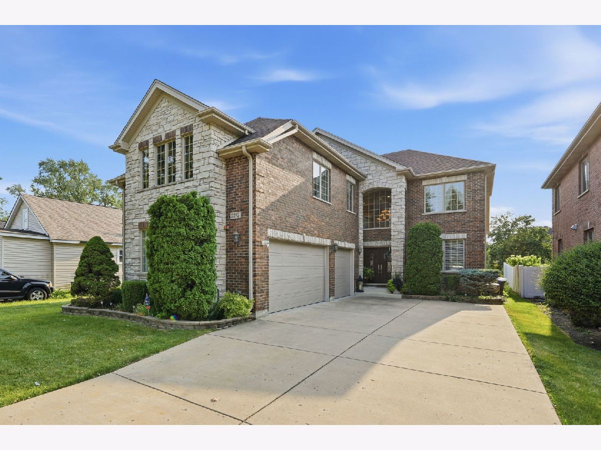  For Sale Des Plaines Illinois, 2272 Eastview Drive