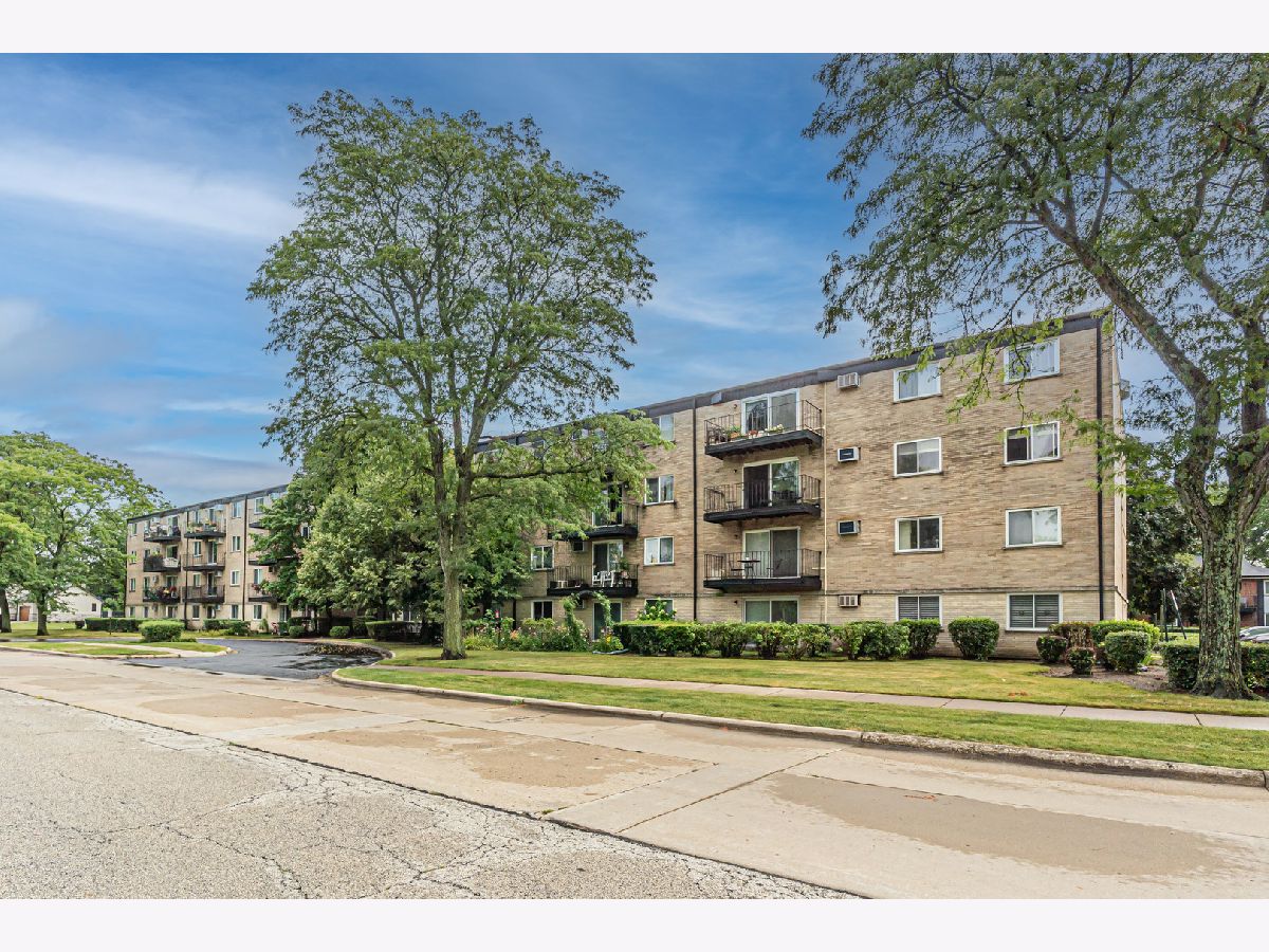  For Sale Arlington Heights Illinois, 2515 Olive Avenue