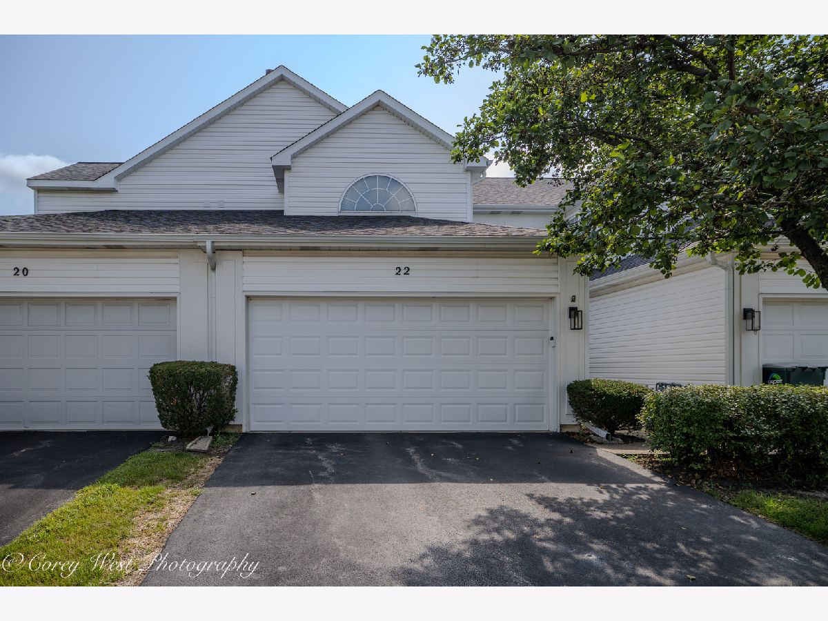 Townhomes For Sale Deerpath Crossing Batavia Illinois, 22 Barton Trail