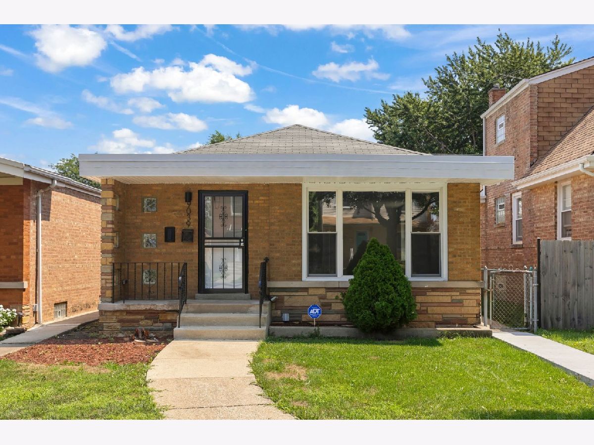  For Sale Chicago Illinois, 9039 Jeffery Boulevard