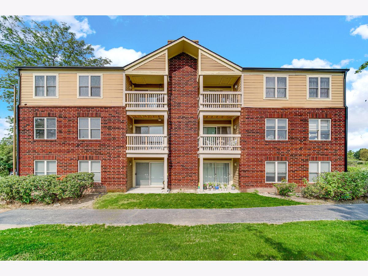  For Sale Bloomingdale Illinois, 213 Glengarry Drive