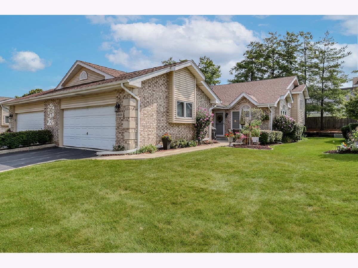  For Sale Tinley Park Illinois, 16109 Lake Villa Avenue