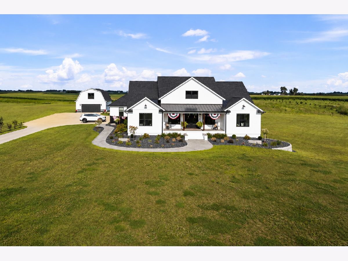  For Sale Long Grove Iowa, 375 Ruby Court
