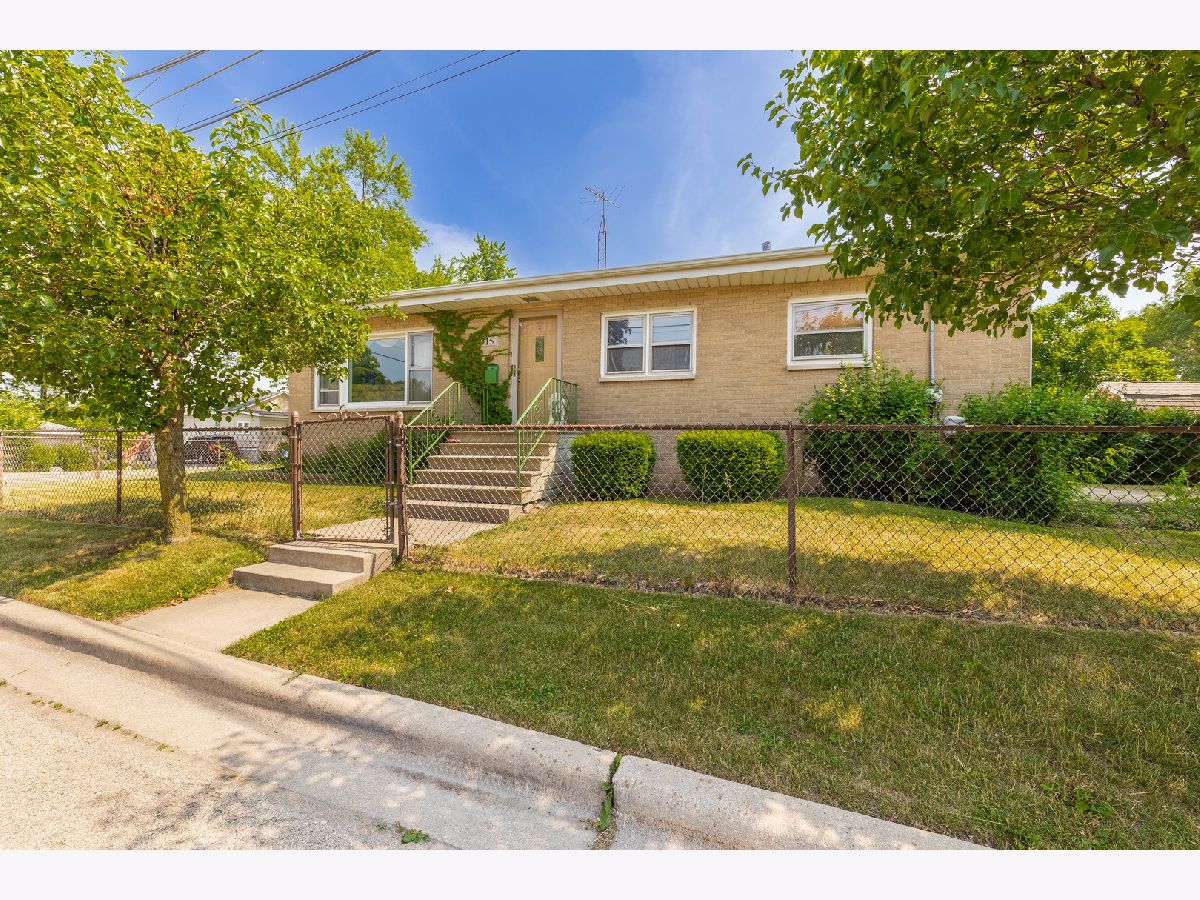  For Sale Joliet Illinois, 715 Water Street