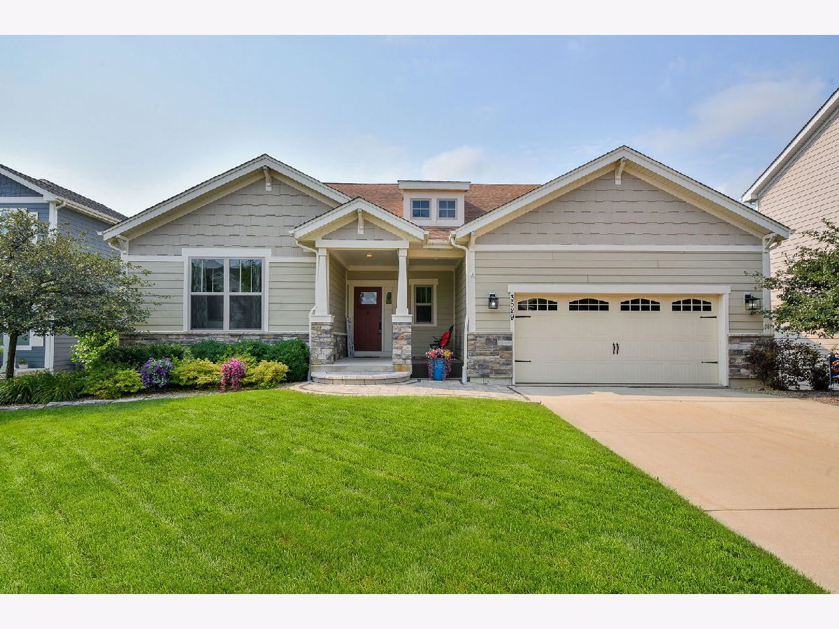 Homes For Sale Highland Woods Elgin Illinois, 3529 Gallant Fox Drive