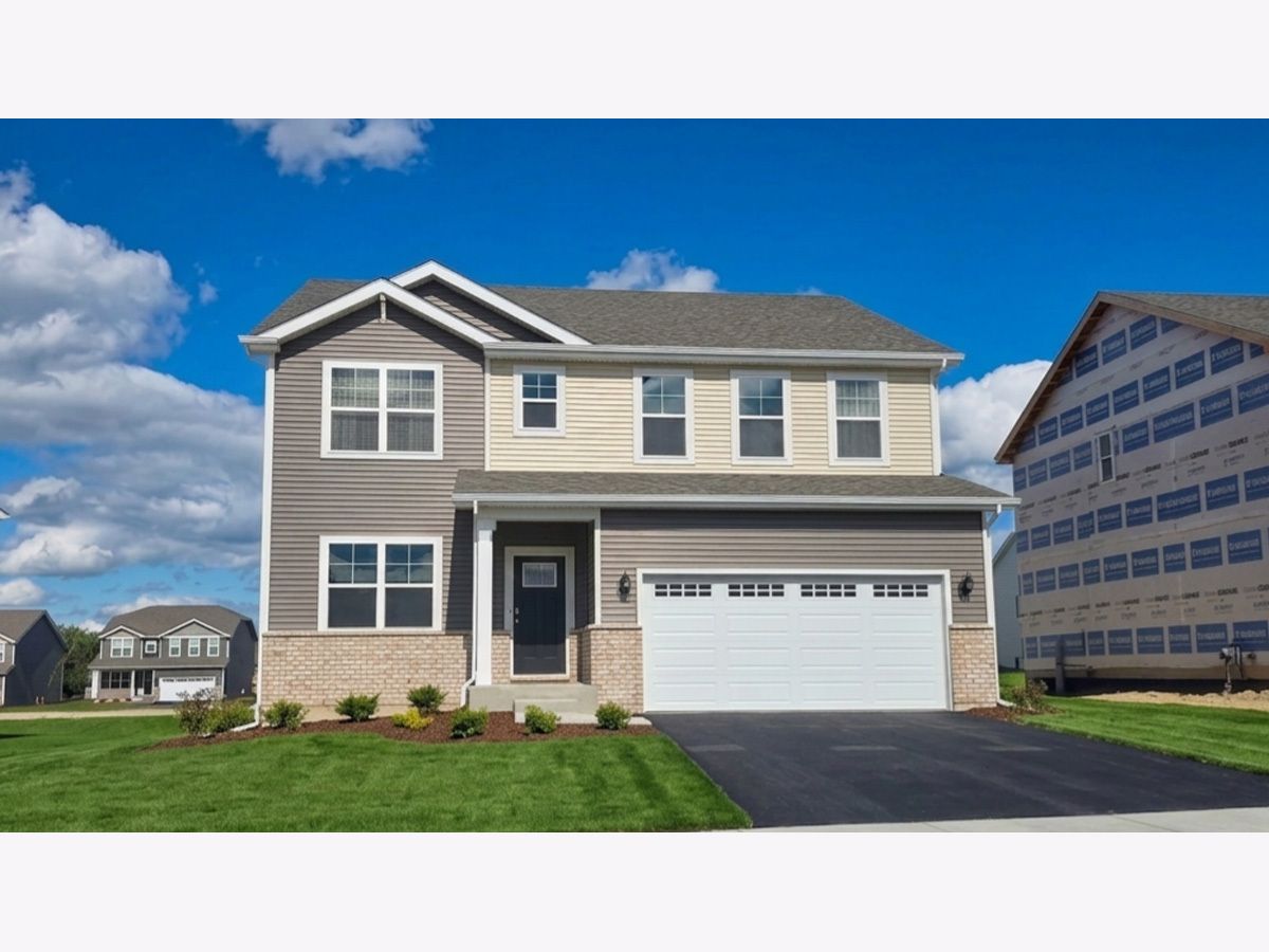 Condos & Townhomes & Homes For Sale Wheatland Crossing Aurora Illinois, 1847 Baler Avenue