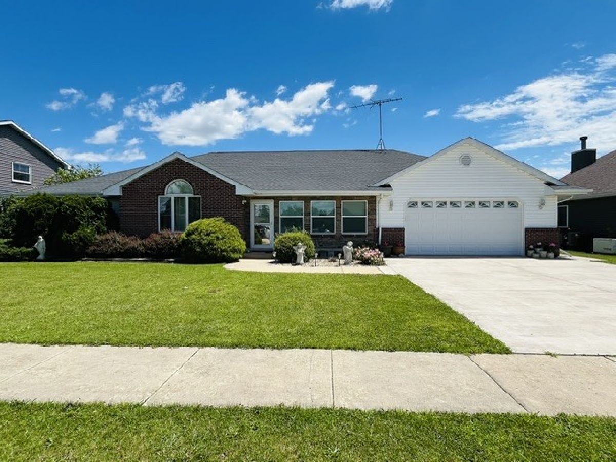  For Sale Coal City Illinois, 315 Coaler Drive