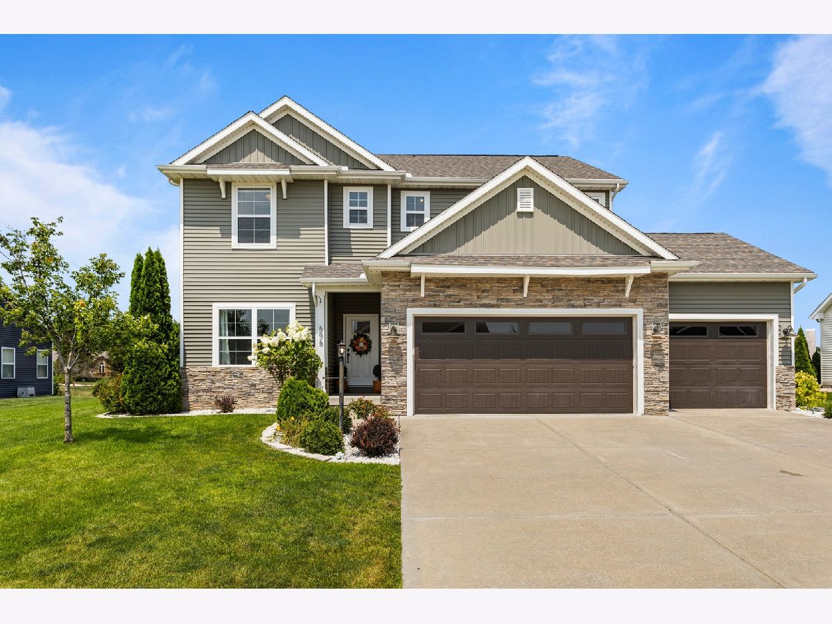 For Sale Monticello Illinois, 606 Weldon Springs Road
