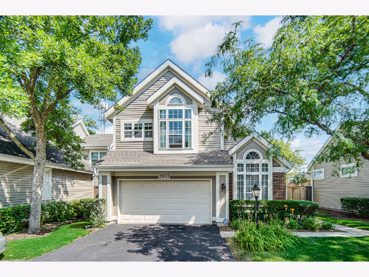 Homes & Condos & Townhomes For Rent Enclave Arlington Heights Illinois, 2033 Evergreen