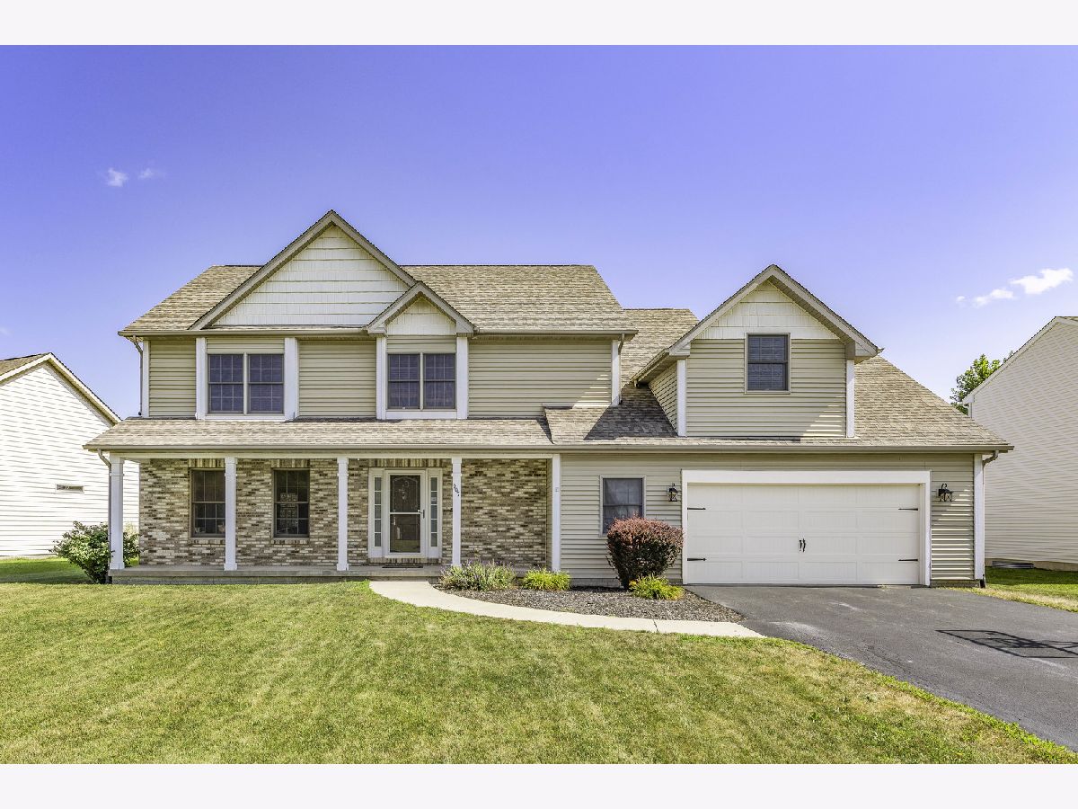  For Sale Sandwich Illinois, 907 Autumn Ridge Road