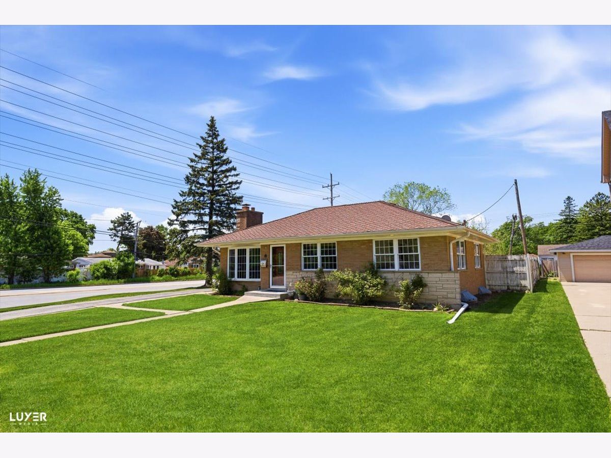  For Sale Glenview Illinois, 2 Washington Street