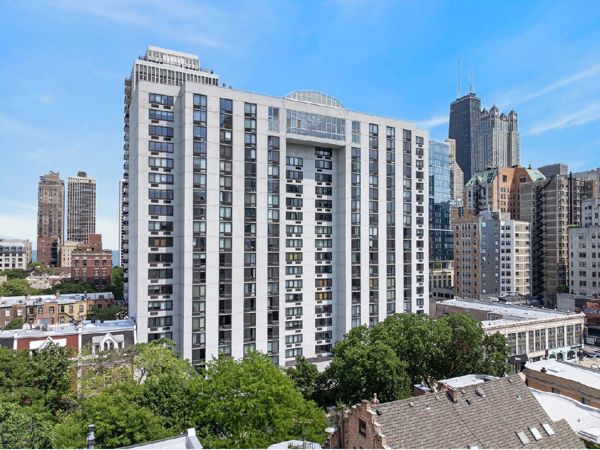  For Sale Chicago Illinois, 1221 Dearborn Street