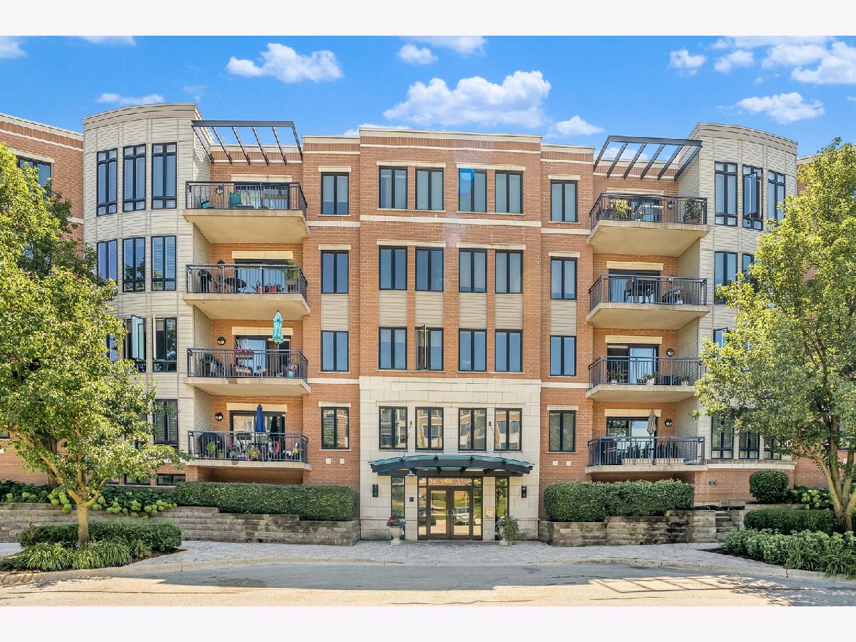  For Sale Elmhurst Illinois, 145 York Street